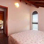 Σπίτι διακοπών Family Friendly House With A Swimming Pool Prizba, Korcula - 9178 Blato (Korcula)