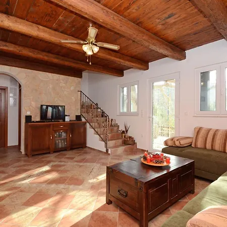 Holiday home Family Friendly House With A Swimming Pool Prizba, Korcula - 9178 Blato (Korcula)