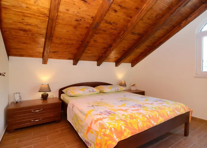 Family Friendly House With A Swimming Pool Prizba, Korcula - 9178 *