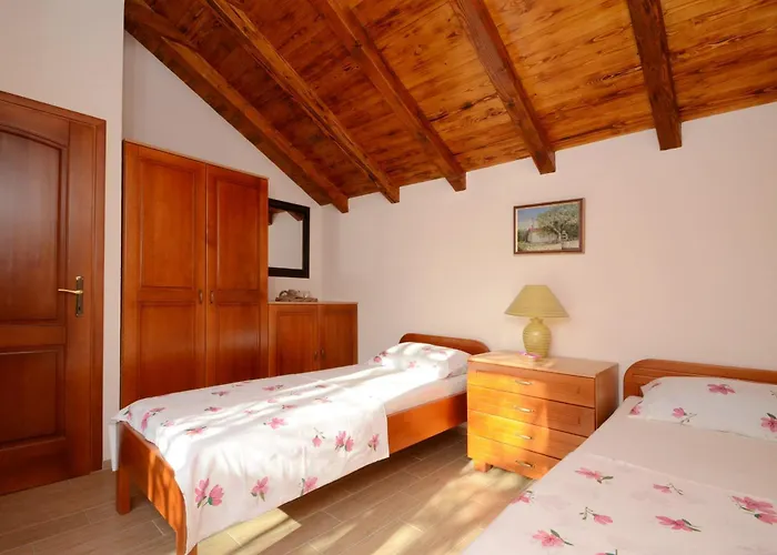 Family Friendly House With A Swimming Pool Prizba, Korcula - 9178 * Blato (Korcula)