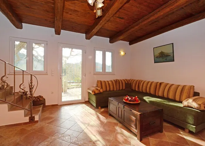Casa de Férias Family Friendly House With A Swimming Pool Prizba, Korcula - 9178