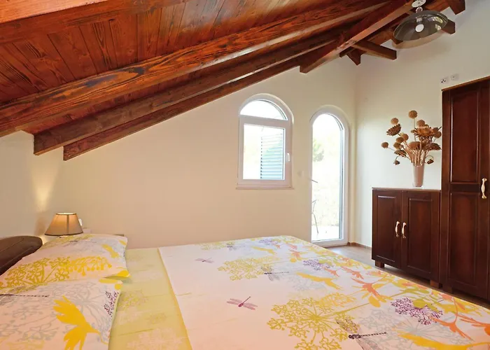 Vakantiehuis Family Friendly House With A Swimming Pool Prizba, Korcula - 9178 *